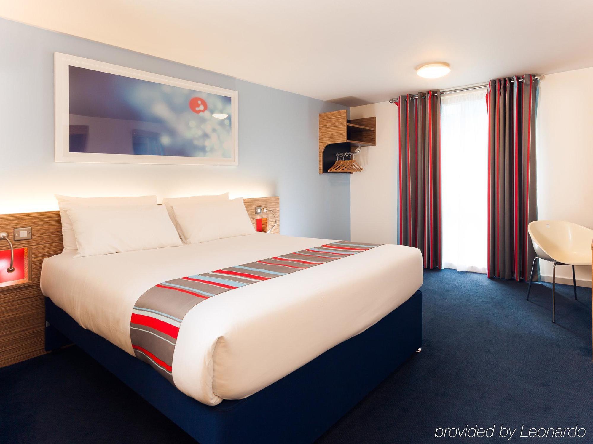 אדינבורו Travelodge Cameron Toll Hotel מראה חיצוני תמונה