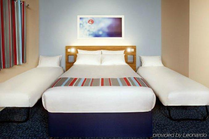 אדינבורו Travelodge Cameron Toll Hotel מראה חיצוני תמונה